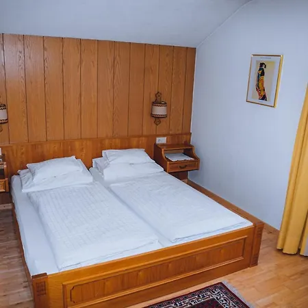 Apartman Kreuz *